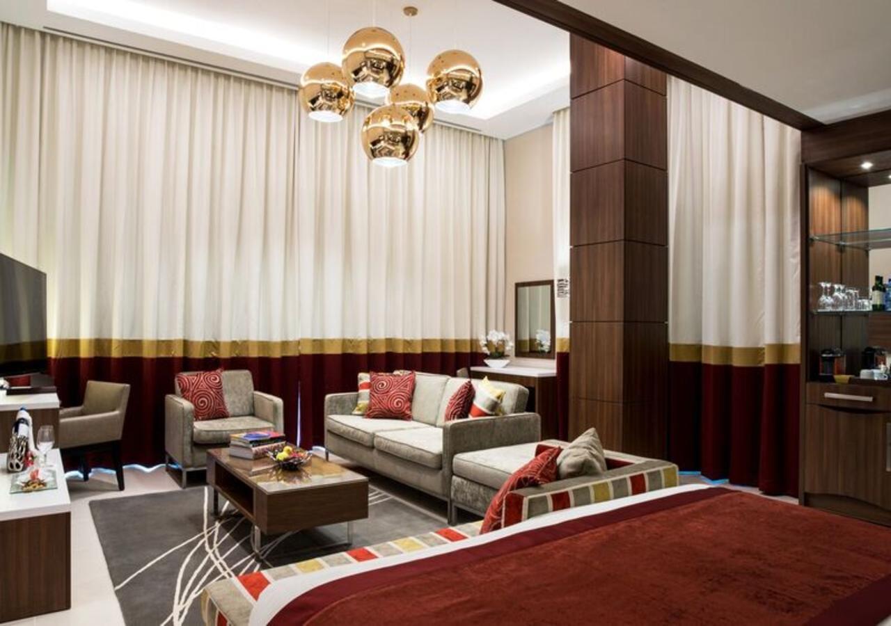 The Envoy Hotel 아부자 외부 사진
